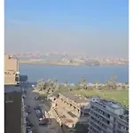 Excellent Studio One Bed Room Overlooking The Nile